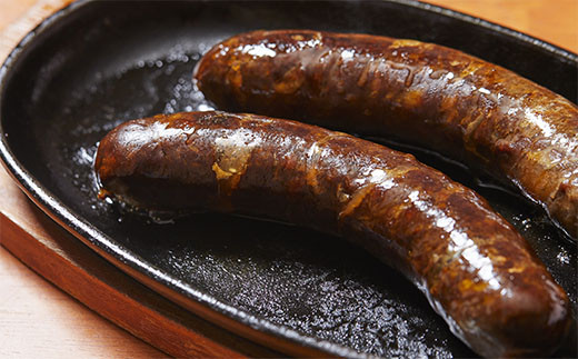 【ソーセージ】日本海牧場の牛肉100%ソーセージ リンダーヴルスト ブランド牛「京たんくろ和牛」入り牛肉100%のソーセージ 肉 牛 和牛 京たんくろ和牛 ソーセージ 黒にんにく 2本入 3