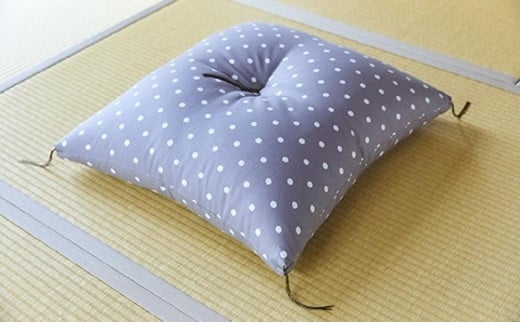 天然繊維 手作り 木綿わた入り 座布団(グレードット柄) グレー 座布団 家庭用 ハンドメイド 肌に優しい リラックス 快適空間 オールシーズン リビング インテリア 新生活 敬老の日 HT
