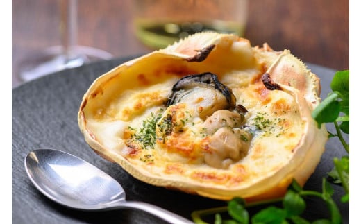 カニ屋が作る海のグラタン 岩牡蠣 3個セット カニ屋が作る海のグラタン 岩牡蠣 3個セット UO01005京都府京丹後市36000魚介・海産物貝類