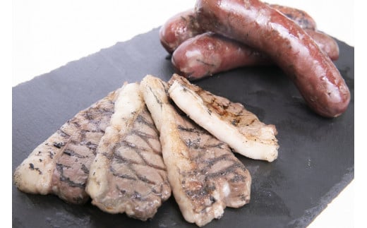A002 エゾシカ 鹿肉 加工品4点セット ( 肩ローススライス エゾ鹿ジャーキー スモークハムか生ハムのいずれか ソーセージかベーコンのいずれか ) 北海道 鷹栖町 ロース もも肉 使用 高たん