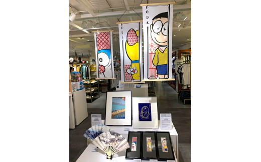 浮世絵 ドラえもん手ぬぐい タペストリー「どこでもドア」《W400xH950(mm)》手摺りの千社札のデザインが手ぬぐいに!大湊文吉商店 新潟県加茂市新潟県加茂市22000衣類・装飾品・工芸品そ