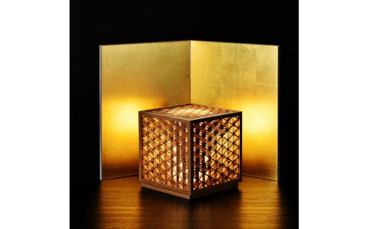 花器や壷を引き立たせる「屏風」本金・古代銀屏風《W310×H410×D14(mm)》金色・銀色両面使用可能 季節の飾りに重宝 大湊文吉商店 新潟県加茂市新潟県加茂市242000衣類・装飾品・工芸品その