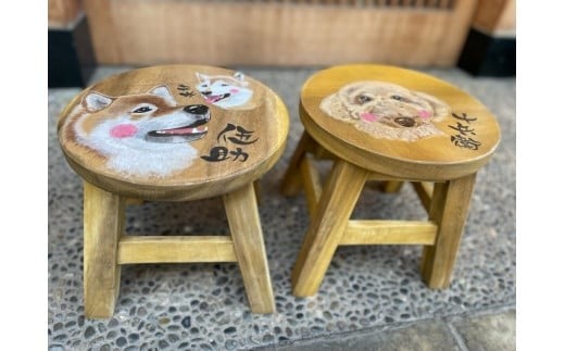 ペット似顔絵スツール(2ペット)石川県小松市48000衣類・装飾品・工芸品その他 装飾品・工芸品