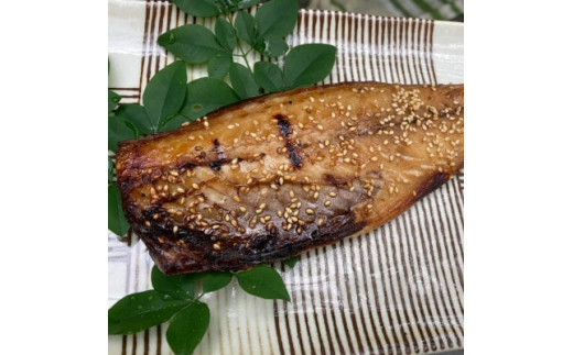 <毎月定期便> 北欧さば醤油干し 天日干しひもの詰め合わせ(200g×5枚)全12回【4007855】静岡県伊東市120000魚介・海産物干物