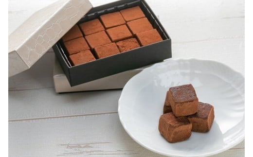 生チョコレート 12コ入り2箱愛知県春日井市17000菓子・スイーツその他 洋菓子