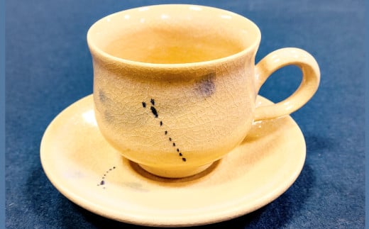 雪舟焼 コーヒーカップ&ソーサー(トンボ)【雪舟焼 コーヒーカップ ソーサー カップ コップ 受け皿 おしゃれ トンボの絵柄 和陶器 陶器 ギフト 贈答 贈り物 プレゼント】島根県益田市1100