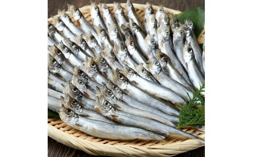 子持ち樺太ししゃも丸干し 計4kg(500g×2袋×4回(3ヶ月毎)) 干物 ししゃも シシャモ 揚げ物 フライ 惣菜 お惣菜 魚 焼き魚 海鮮 魚介 【opbp005】【ヤマジン】大分県40000魚介・海産物干物