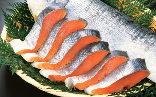 漁師手作り 鮭の山漬け姿切り身 まるごと1匹北海道日高町25000魚介・海産物鮮魚