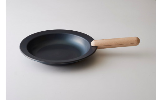 D165 IO フライパンジュウ&ハンドルセット Lサイズ /ビーチ(ブナ材) 鉄フライパン【フライパン 鉄 藤田金属 FUJITA ジュウ 24cm フライパンセット ガス IH 取っ手が取れる 着脱式 木製 ハンドル お