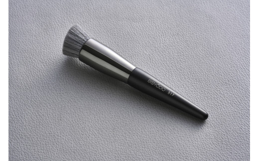 L111 SHIORI メイクブラシ(リキッドファンデーションブラシ 天平斜)S-517【ウエダ 美粧堂 栞 化粧筆 メイク道具 メイクブラシ リキッドファンデーション ファンデーションブラシ 化粧ブラシ 天