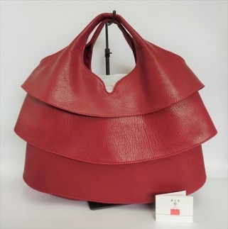 「鞄工房 香」フリルバック 赤山梨県富士河口湖町134000衣類・装飾品・工芸品鞄・バッグ