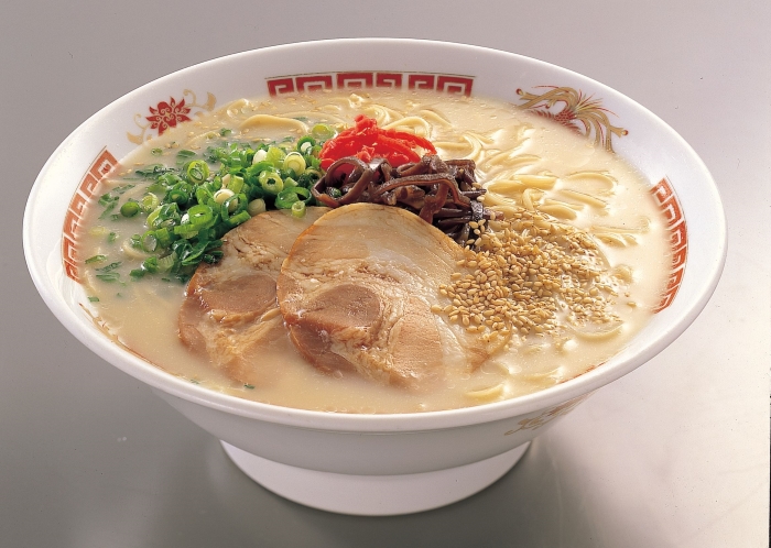 A1555.一竜ラーメンセット4食入り×3箱【豚骨ラーメン】福岡県新宮町10000麺ラーメン