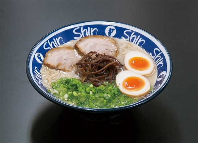 ZF082.博多らーめんShinShin(3食セット)福岡県新宮町6000麺ラーメン
