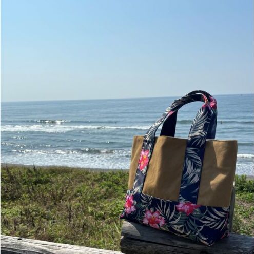 UPfire Aloha Tote(アロハトートバッグ)ファッション かばん トートバッグ アロハ柄 消防服 リユース リメイク 神奈川県 茅ヶ崎市神奈川県茅ヶ崎市26000衣類・装飾品・工芸品鞄・バッグ