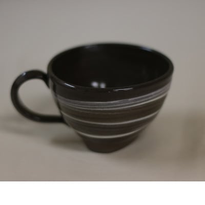 刷毛目赤土三角カップ【1376027】福岡県岡垣町15000雑貨・日用品食器・グラス