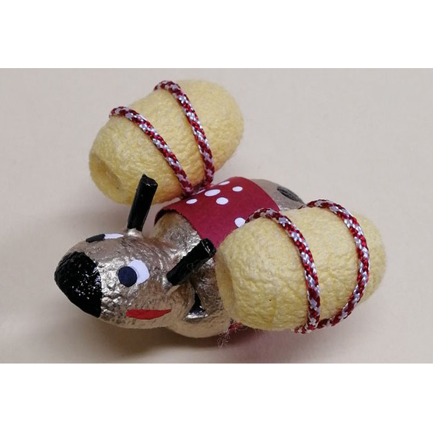 黄金俵牛 民芸品 インテリア 置物 手作り 和風 和テイスト 動物 動物モチーフ 縁起が良い 縁起物 五穀豊穣 無事安全 岩手県盛岡市11000衣類・装飾品・工芸品その他 装飾品・工芸品