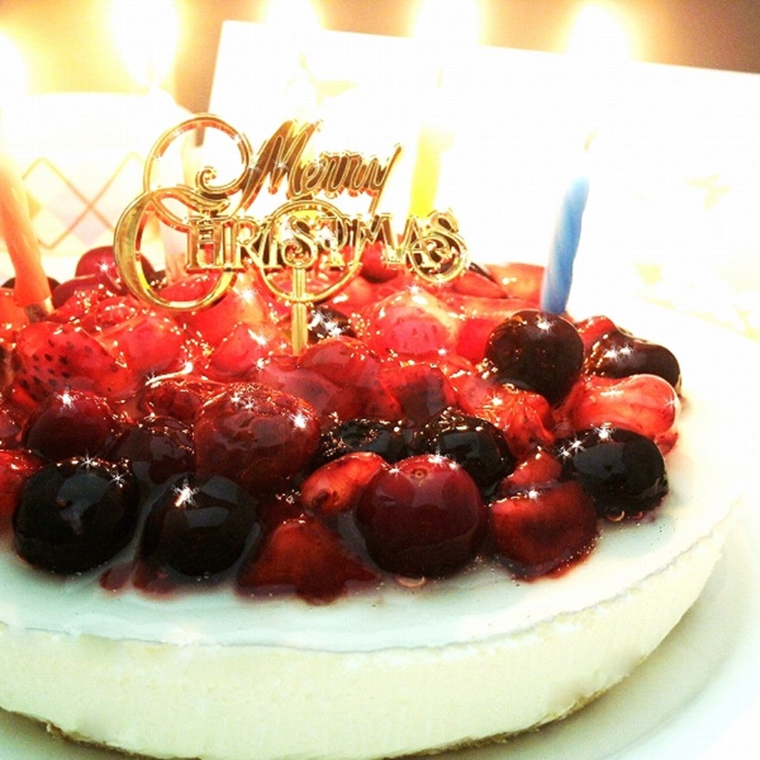 【エニシダ】クリスマスケーキ 4種のベリーチーズケーキ(キャンドル・Xmasプレート付)東京都新宿区10000菓子・スイーツケーキ・カステラ