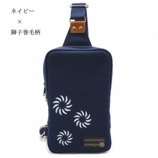 伝統手染帆布のボディバッグ ネイビー カバン 民芸品 工芸品 伝統技術 織物 帆布生地  FAD-0794富山県高岡市67000衣類・装飾品・工芸品鞄・バッグ