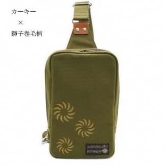 伝統手染帆布のボディバッグ カーキー カバン 民芸品 工芸品 伝統技術 織物 帆布生地  FAD-0796富山県高岡市54000衣類・装飾品・工芸品鞄・バッグ