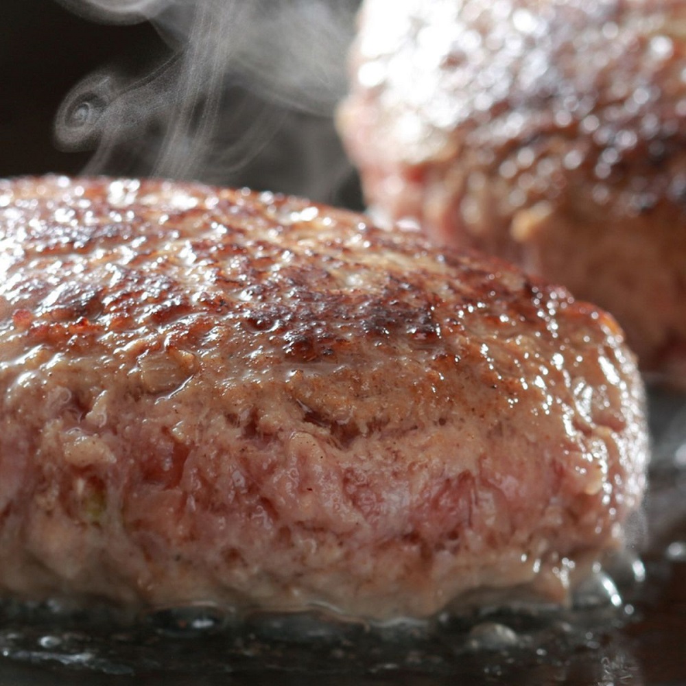 熊野牛 生ハンバーグ 8個入り和歌山県那智勝浦町13500肉加工肉(ハム・ソーセージ等)