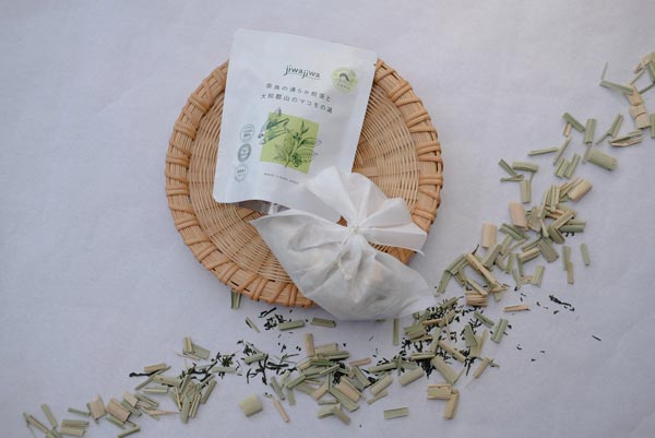 jiwajiwa 大和番茶に浸る。奈良薬草風呂 20日分 キハダ葉ブレンド&マコモ葉ブレンド詰め合わせ K-27奈良県奈良市35000お茶・飲料お茶