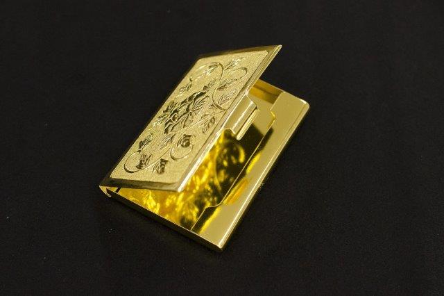 伝統工芸の技術「彫金 名刺入れ(磨き塗装仕上げ)」(Bm-001)長野県飯山市59000衣類・装飾品・工芸品その他 装飾品・工芸品