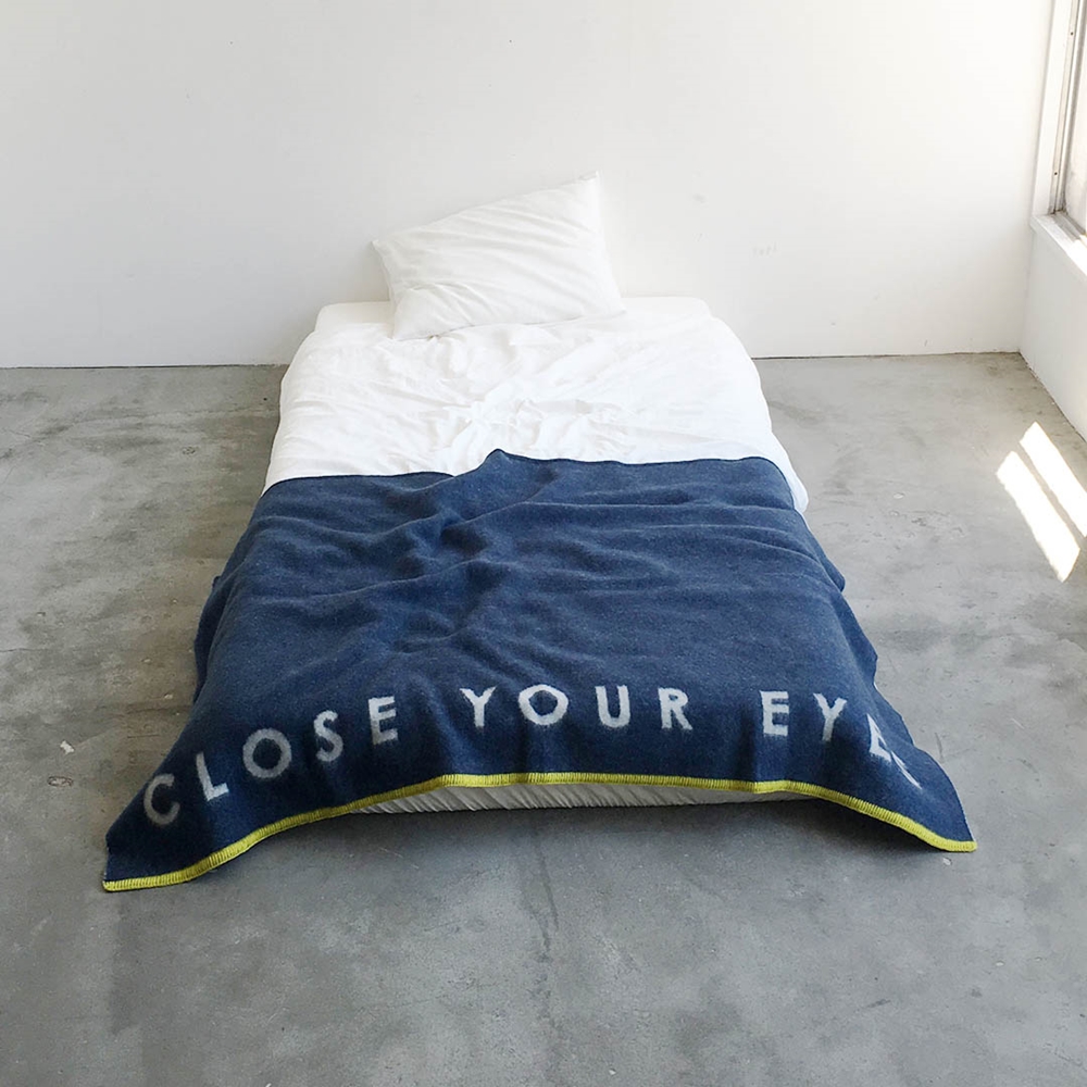 CLOSE YOUR EYES wool blanket n[tPbg | lldK[[ v[g [3094]{Îs66000G݁EpiQE^I