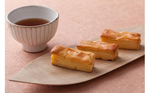 湖のくに焼チーズケーキ12本 社会福祉法人あゆみ福祉会(工房しゅしゅ) 滋賀県 東近江市 A-D20 チーズケーキ 焼き菓子 お菓子 スイーツ 酒粕 酒かす 食べ比べ 詰め合わせ ギフト 贈り物 ご当地