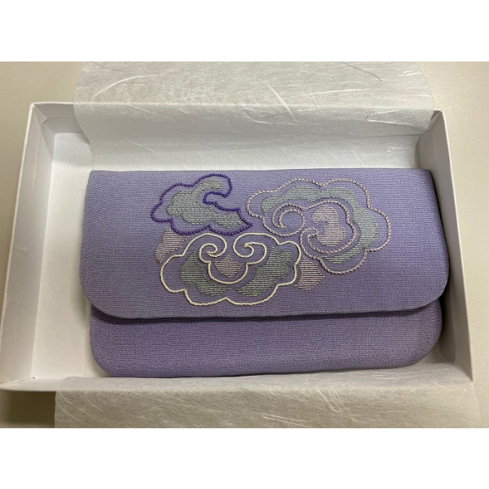 【加賀繍】(うす紫)数珠入れ「雲彩」石川県金沢市60000衣類・装飾品・工芸品その他 装飾品・工芸品