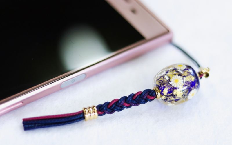 金彩花とんぼ玉ストラップ 【アクセサリー・ネックレス・雑貨・日用品・とんぼ玉ネックレス・ストラップ・とんぼ玉】宮城県涌谷町16000衣類・装飾品・工芸品アクセサリー