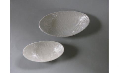 【伊万里焼】市川冬山窯「虹彩磁波彫り楕円皿 大・小セット」 037-H751佐賀県伊万里市31000雑貨・日用品食器・グラス