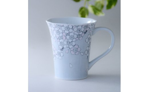 【伊万里焼】夜桜図マグカップ【アトリエまりゑ】 135-H931佐賀県伊万里市42000雑貨・日用品食器・グラス