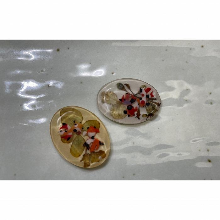 紫陽花のブローチ(ラウンド金魚入り)神奈川県鎌倉市10000衣類・装飾品・工芸品アクセサリー