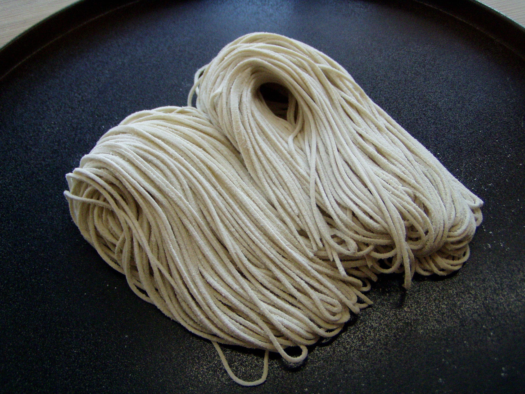 萱の手打ち生蕎麦(冷凍) | そば 蕎麦 麺 つゆ付 信州産そば粉 二八そば 冷凍 長野県 千曲市 信州そば長野県千曲市14000麺そば